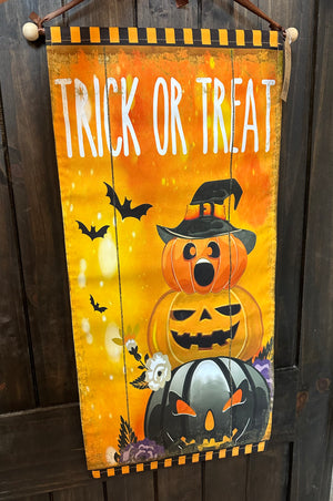 Halloween Décor- "Jack-O-Lantern Hanger" Light Up