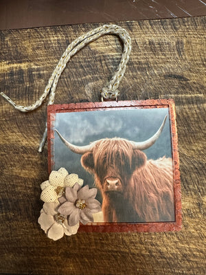 The "Shea" Car Freshies- "Fresh Linen"- Highland Cow Square Picture