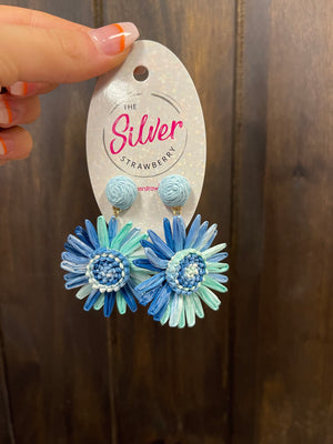 Yazelli Earrings- "3D Flowers" Blue & White