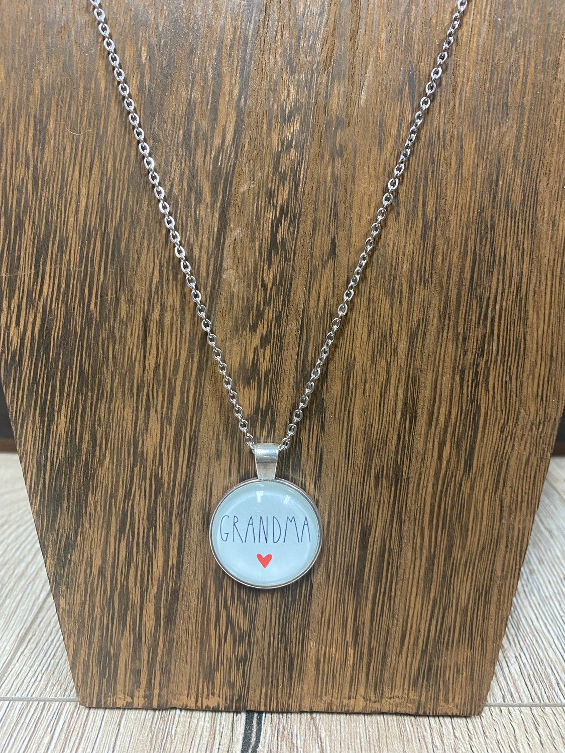 Engraved necklace hot sale for grandma