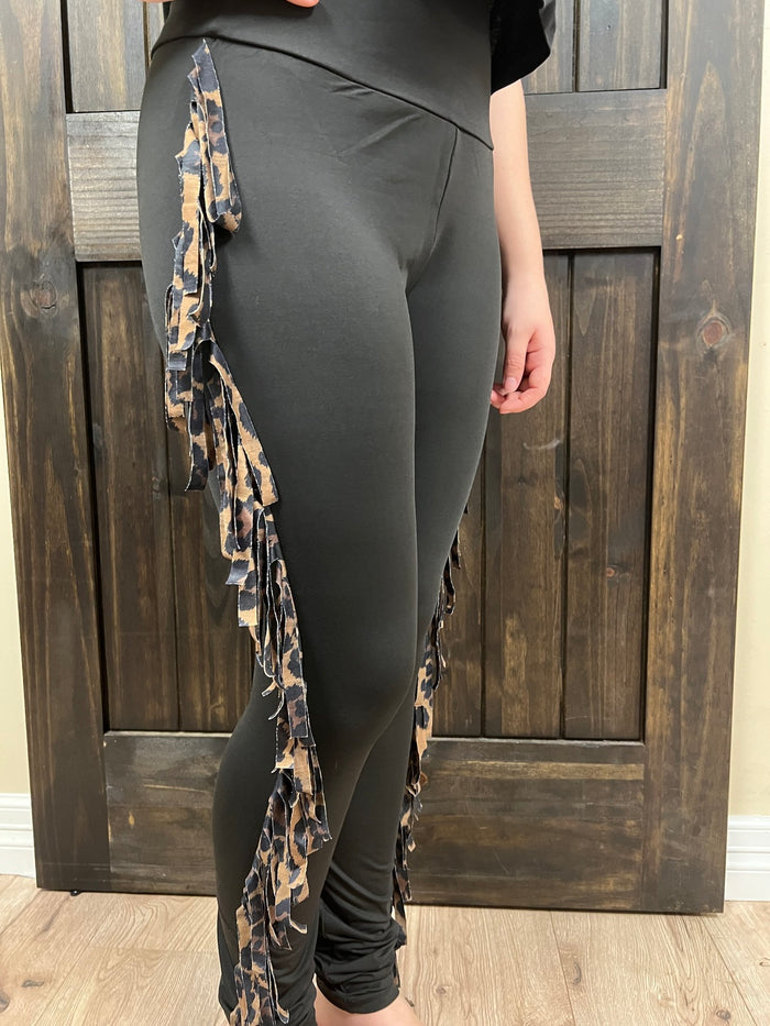 MeMoi Flocked Monochrome Cheetah Leggings Black Small/Medium at Amazon  Women's Clothing store