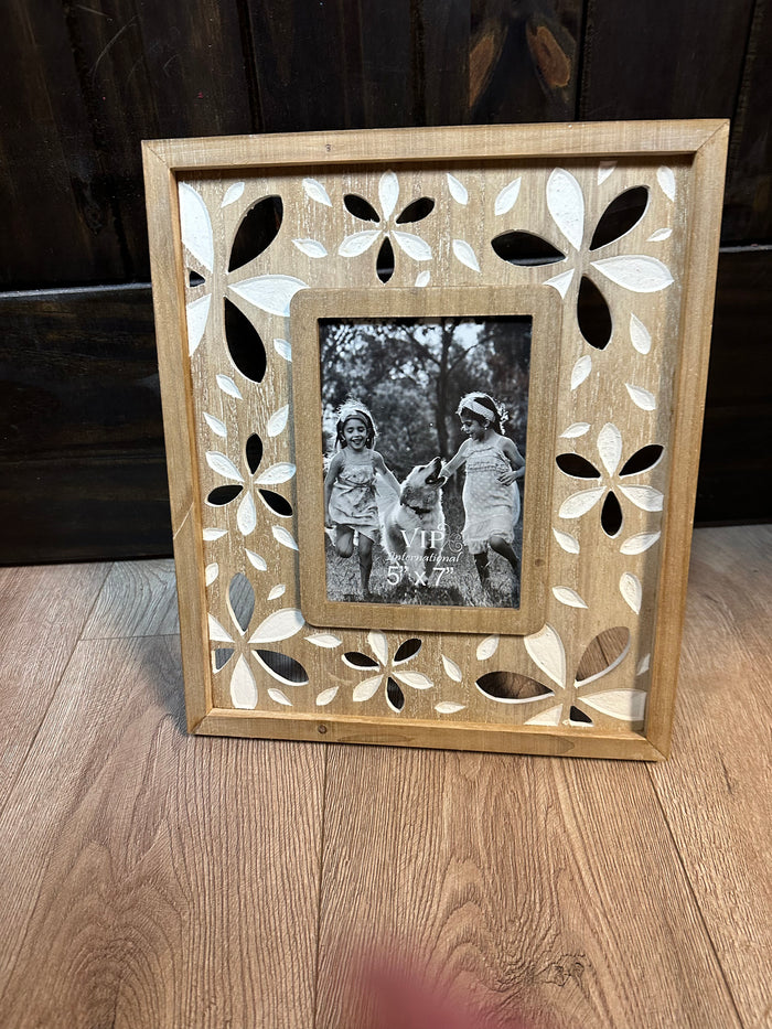 Picture Frames- Wood Cut Out Framed (5X7)
